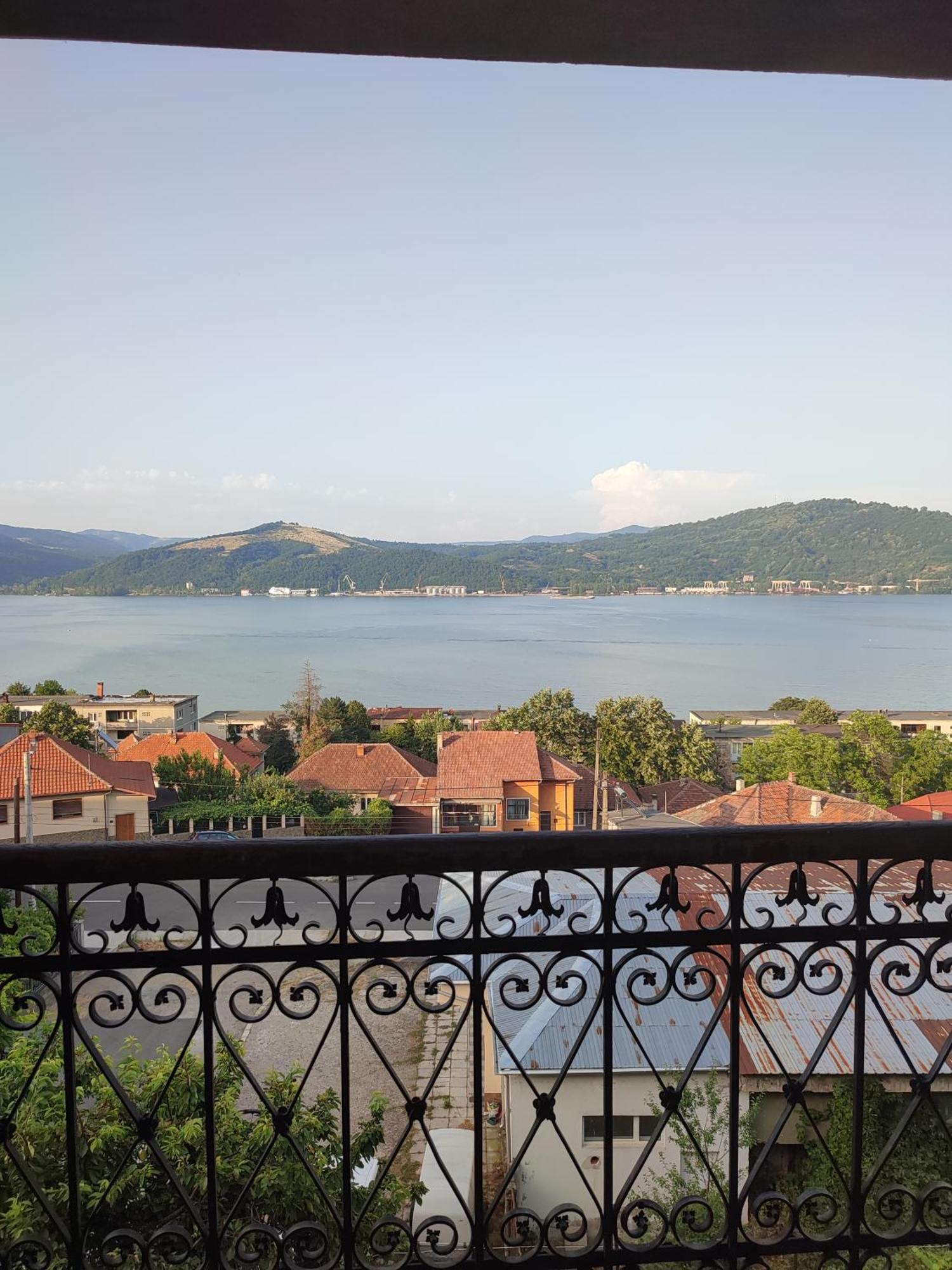 Casa Rebeca Ξενοδοχείο Orşova Εξωτερικό φωτογραφία